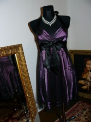 fialové společenské šaty Yvona